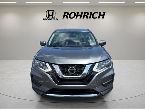 Gun Metallic 2019 Nissan Rogue S