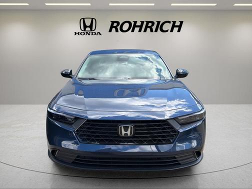 Still Night Pearl 2026 Honda Accord SE