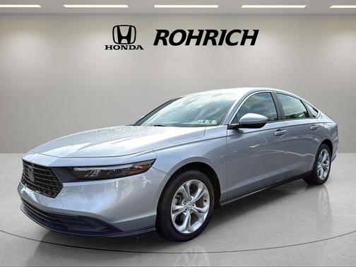 Lunar Silver Metallic 2023 Honda Accord LX