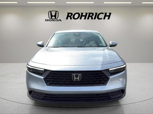 Lunar Silver Metallic 2023 Honda Accord LX