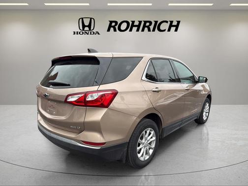 Sandy Ridge Metallic 2019 Chevrolet Equinox 1LT