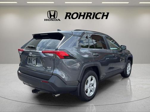 Magnetic Gray Metallic 2021 Toyota RAV4 XLE