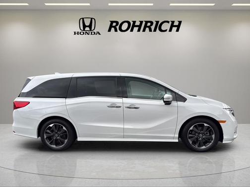 Platinum White Pearl 2023 Honda Odyssey Elite