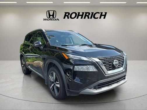Black 2021 Nissan Rogue SL