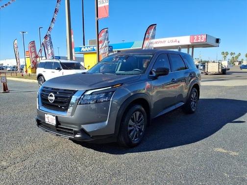 2024 Nissan Pathfinder S