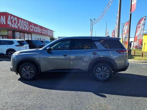 2024 Nissan Pathfinder S