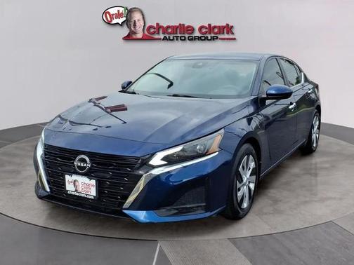 Deep Blue Pearl 2023 Nissan Altima 2.5 S