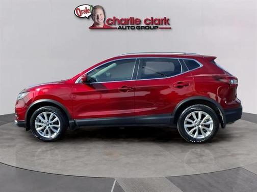 2021 Nissan Rogue Sport SV