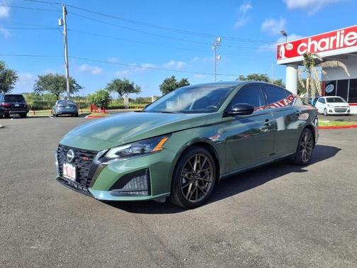 2025 Nissan Altima SR