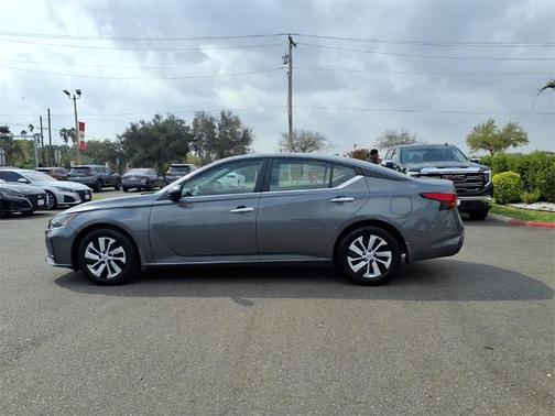 2025 Nissan Altima S