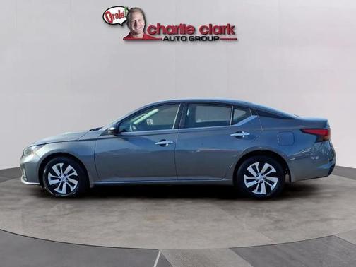 2025 Nissan Altima S