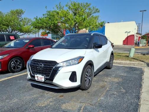 2021 Nissan Kicks SV