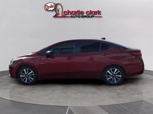 2021 Nissan Versa 1.6 SV