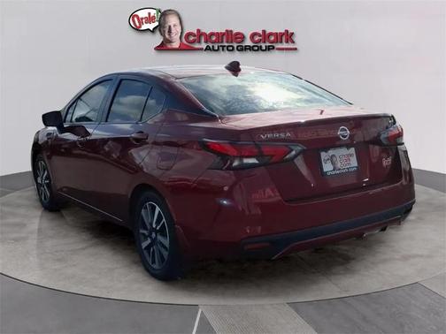 2021 Nissan Versa 1.6 SV