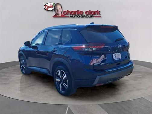 2025 Nissan Rogue SL