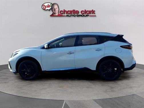2023 Nissan Murano Platinum