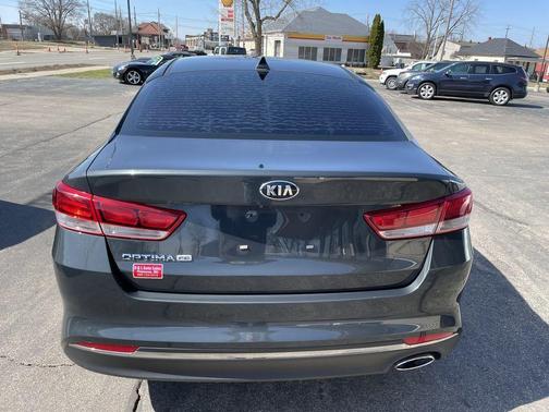 2016 Kia Optima LX