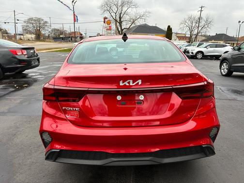 2023 Kia Forte LXS