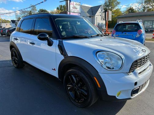 2012 MINI Cooper S Countryman Base
