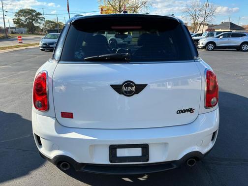 2012 MINI Cooper S Countryman Base