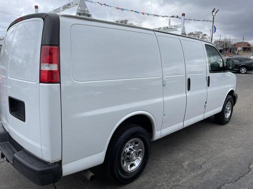 2016 Chevrolet Express 2500 Work Van