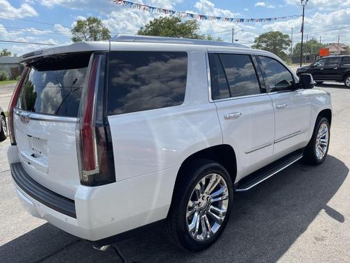 2017 Cadillac Escalade Premium Luxury