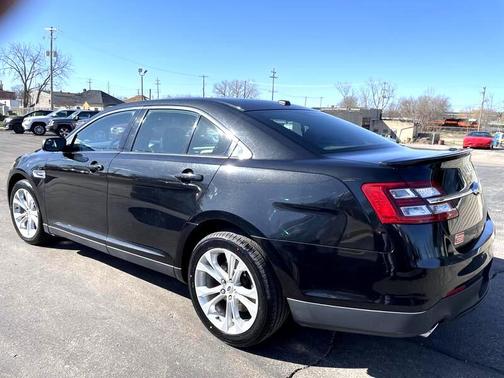 2013 Ford Taurus SEL
