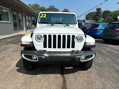 2022 Jeep Gladiator Sport