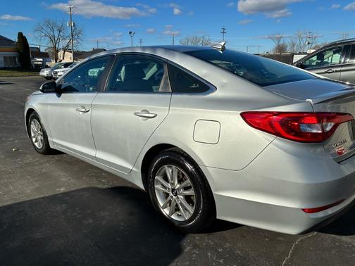 2017 Hyundai SONATA Base