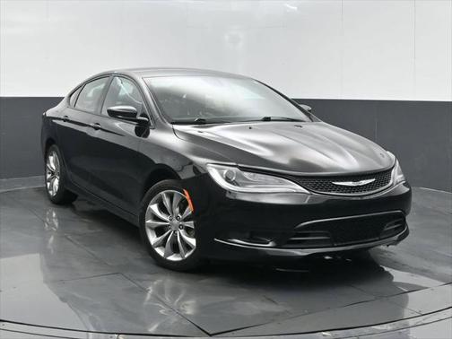 2016 Chrysler 200 S