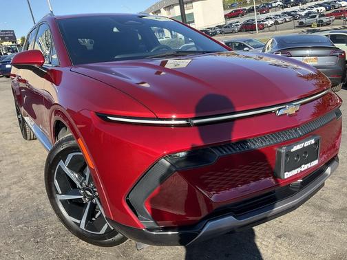 2024 Chevrolet Equinox EV 2LT