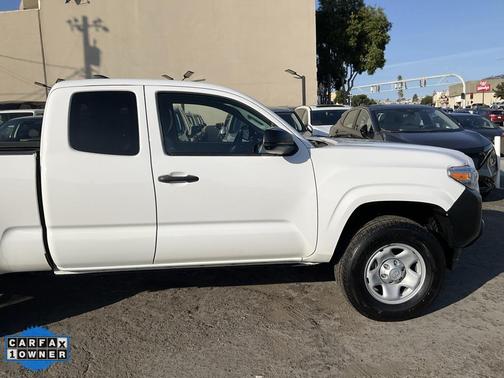 2019 Toyota Tacoma SR