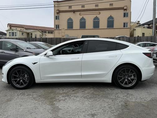 2018 Tesla Model 3 Mid Range
