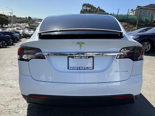 2019 Tesla Model X Long Range