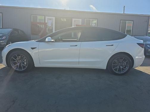 2020 Tesla Model 3 Standard Range Plus