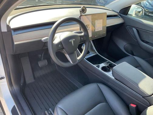 Pearl White Multi-Coat 2021 Tesla Model Y Long Range Dual Motor All-Wheel Drive