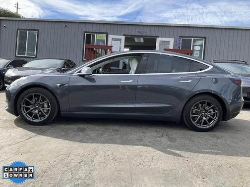 2018 Tesla Model 3 Mid Range