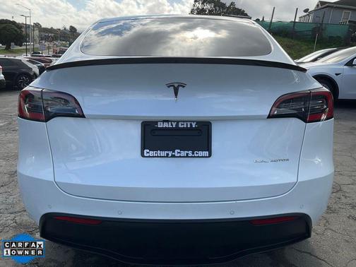 2021 Tesla Model Y Long Range Dual Motor All-Wheel Drive