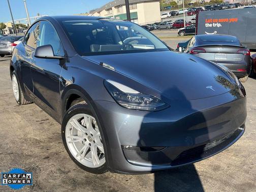 2023 Tesla Model Y Long Range Dual Motor All-Wheel Drive