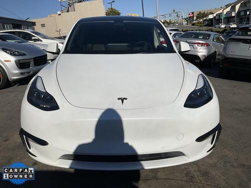 2022 Tesla Model Y Performance Dual Motor All-Wheel Drive