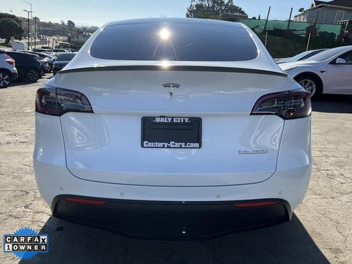 2022 Tesla Model Y Performance Dual Motor All-Wheel Drive