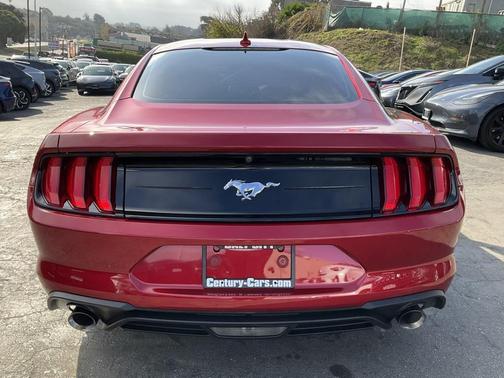 2020 Ford Mustang EcoBoost