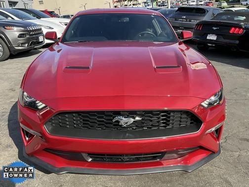 2020 Ford Mustang EcoBoost