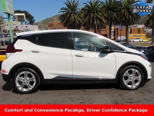 Photo 3 of 49 of 2018 Chevrolet Bolt EV LT