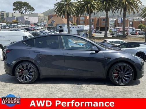 2024 Tesla Model Y Performance Dual Motor All-Wheel Drive