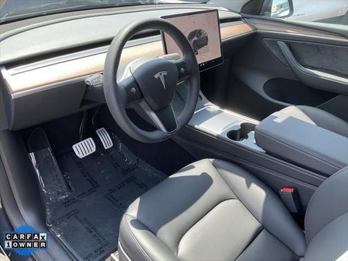 2024 Tesla Model Y Performance Dual Motor All-Wheel Drive