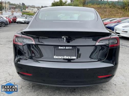 2022 Tesla Model 3 Standard Range