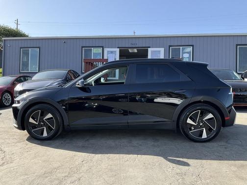 2025 Hyundai IONIQ 5 SEL