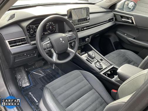 2023 Mitsubishi Outlander PHEV SE S-AWC