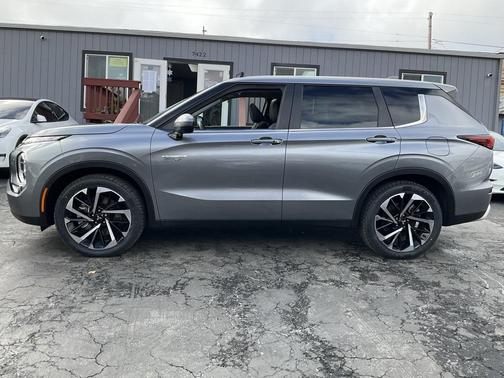 2023 Mitsubishi Outlander PHEV SE S-AWC